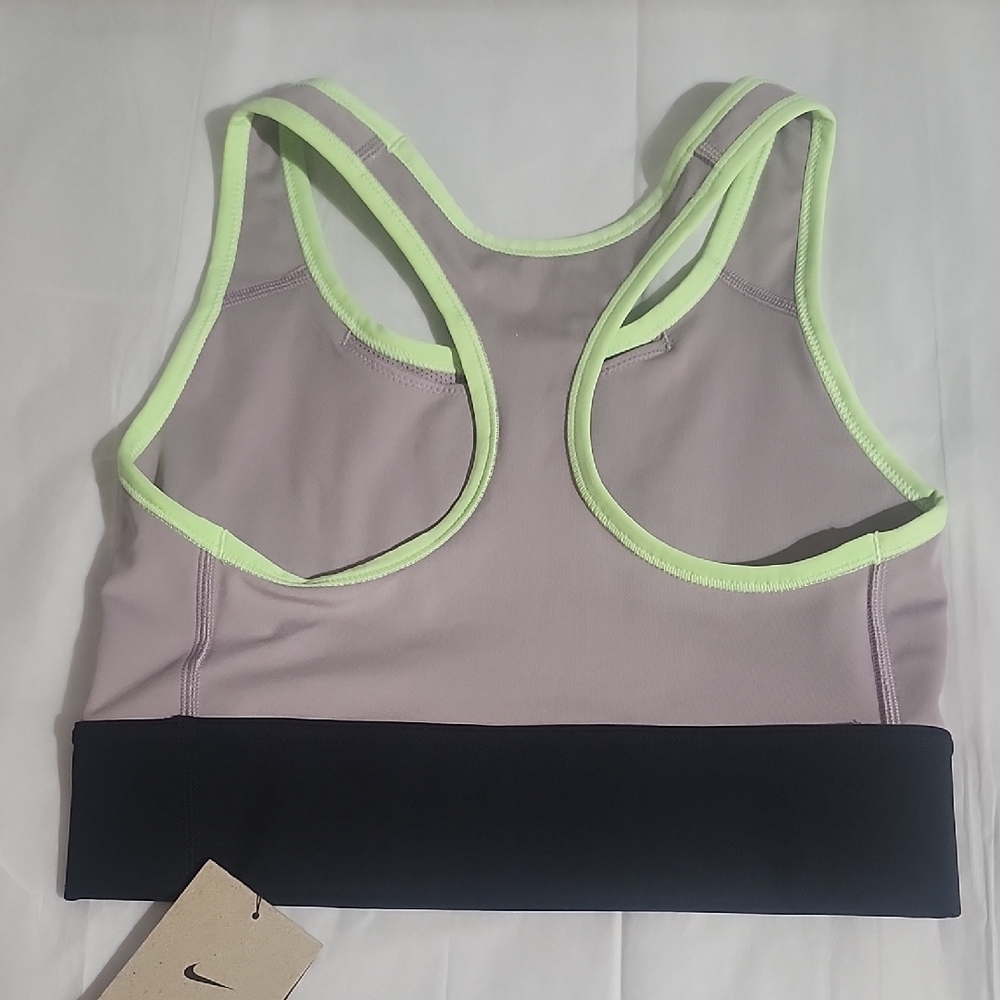 Nike Pro Black and Light Purple Sports Set - Picture 4 of 7